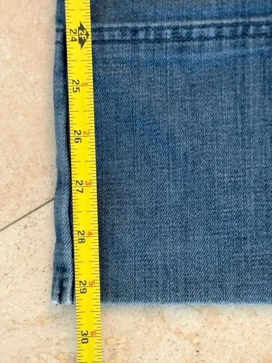 Aerie Women’s Denim Medium Wash Jumpsuit / Fitted Overalls / Front Buttons /M - Picture 8 of 10